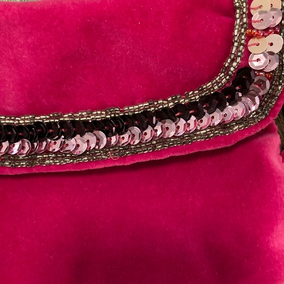 Old Navy Wristlet with Sequin & Bead Detailing - Picture 4 of 6